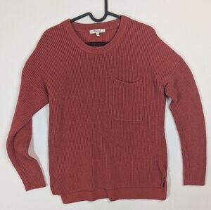 Madewell size m Thompson crewneck sweater in rust orange. Rib-knit relaxed